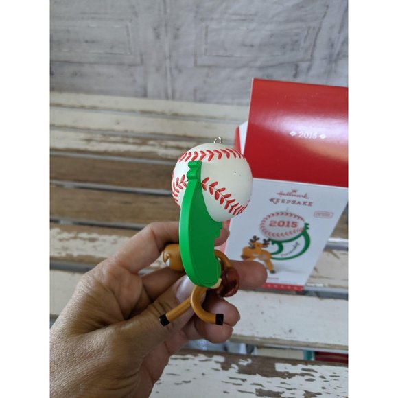 Hallmark star slugger softball baseball 2015 ornam - Picture 3 of 6